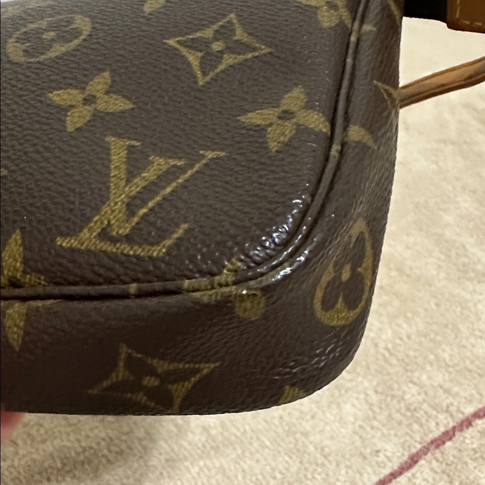 Louis Vuitton Classic Brown Monogram Pochette Accessories - Picture 9 of 14